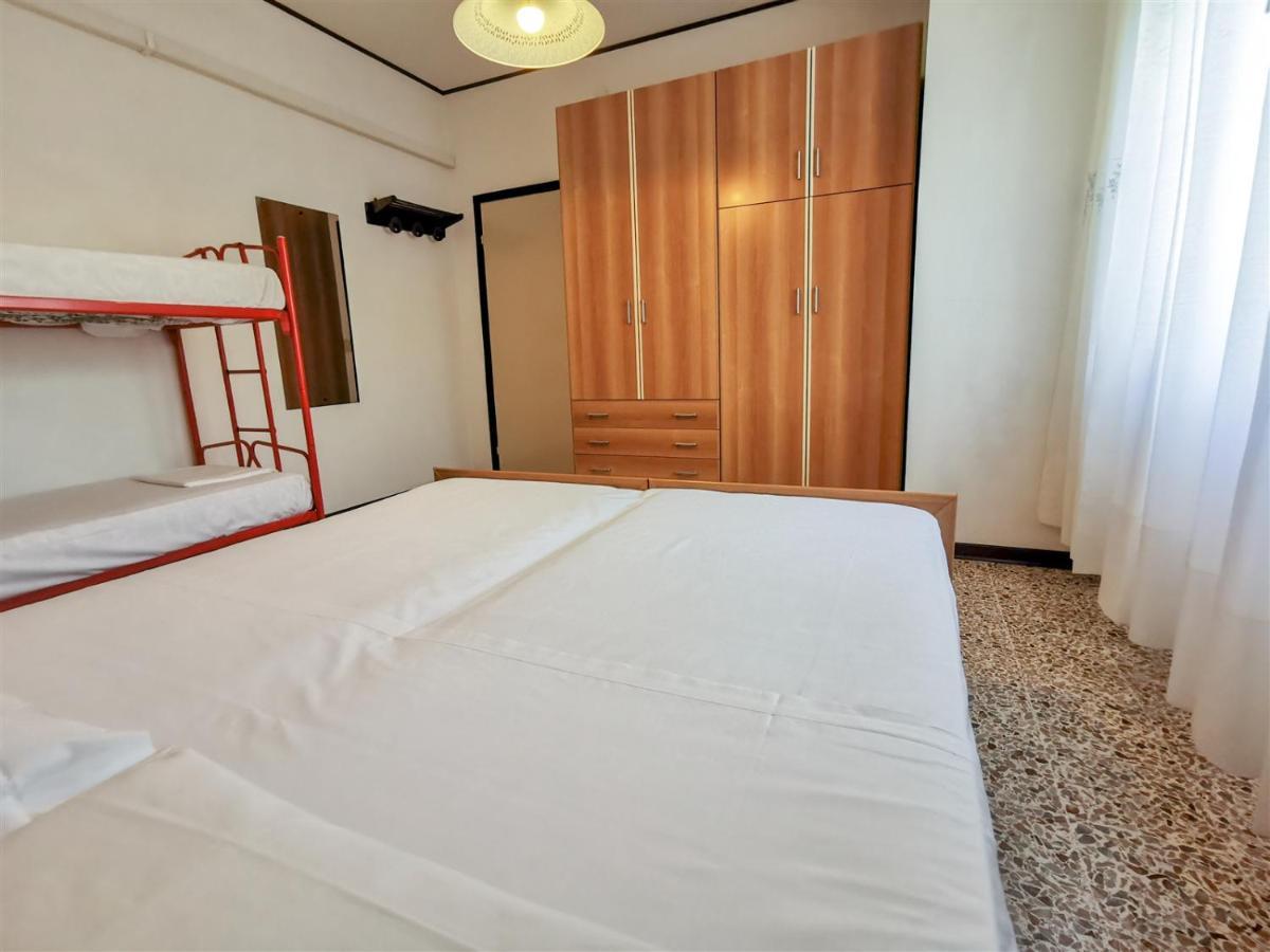 Villa Vania Family Apartments Lido di Jesolo Kültér fotó
