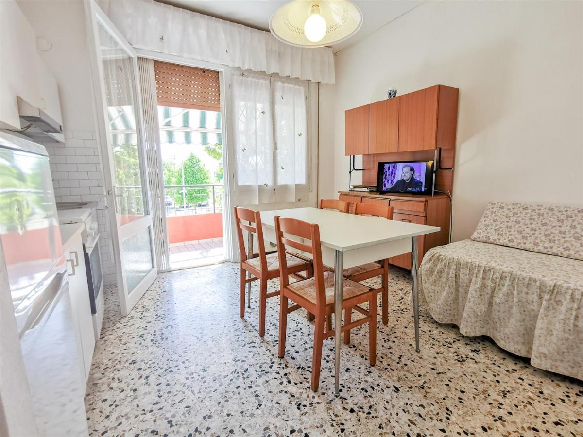 Villa Vania Family Apartments Lido di Jesolo Kültér fotó
